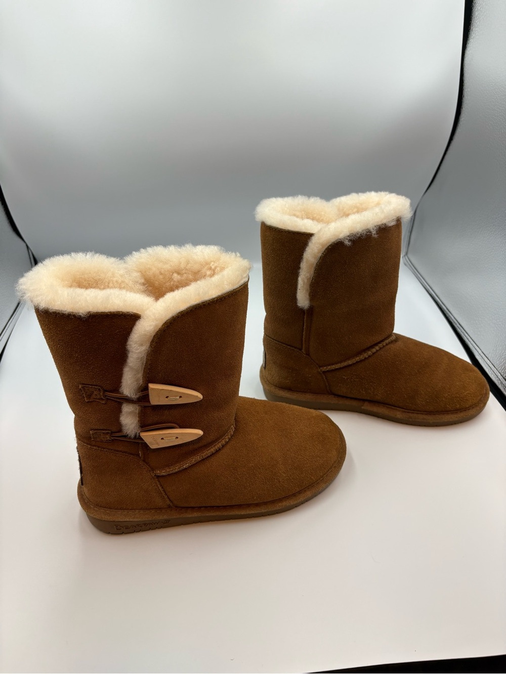 Women’s SZ 6 Bearpaw Abigail Mid-Calf Sheepskin/Wool Lining Dk Tan Suede